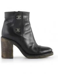 Chanel Black Leather CC Turnlock Ankelstøvler