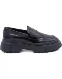 H629 Loafers