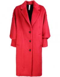Santa Caterina coat by HevÃ². The brand evokes the history of Italian fashion with original and contemporary touches
