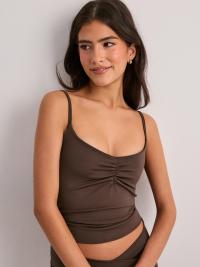 Nelly - Brun - Sculpting Singlet