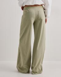 Nelly - Grøn - Perfect Basic Low Waist Pants