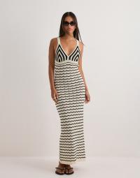 Vero Moda - Sort - Vmjanice Sl Knit 7/8 Dress Exp