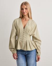 Nelly - Grøn - My Favorite Pleat Blouse