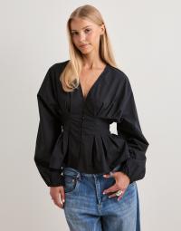 Nelly - Sort - My Favorite Pleat Blouse