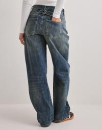Nelly - Blå - Twisted Barrel Buckle Jeans