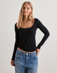 Nelly - Sort - Soft Wool Blend Scoop Top