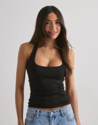 Nelly - Sort - Built In Bra Halterneck Top