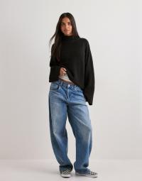 Nelly - Sort - Wide Sleeve Polo Knit Sweater