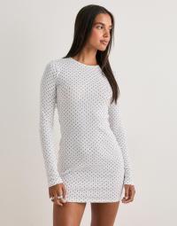 Nelly - Hvid - Cute Print Mini Dress