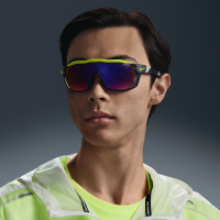 Nike Show X Rush Field Tint-solbriller - sort