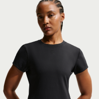 Kortærmet NikeCourt Advantage-Dri-FIT-tennisoverdel til kvinder - sort