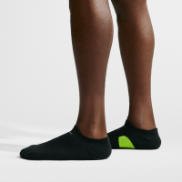 Mellemvægtige Nike Run No-Show-strømper til løb (1 par) - sort