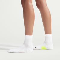 Mellemvægtige Nike Run Micro-crewstrømper til løb (1 par) - hvid