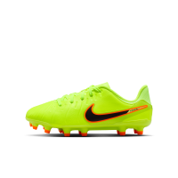 Nike Jr. Tiempo Legend 10 Academy Low top-fodboldstøvler til flere underlag til mindre/større børn - gul