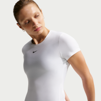 Kortærmet Nike Victory Dri-FIT-tennisoverdel til kvinder - hvid