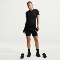 Nike (M) One Dri-FIT-cykelshorts (20 cm) med høj talje og lommer til kvinder (Maternity) - sort