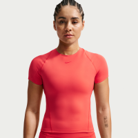 Nike Universa kortærmet Dri-FIT-trøje til kvinder - rød