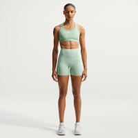 Højtaljede Nike Universa-cykelshorts (13 cm) uden sømme foran til kvinder - grøn