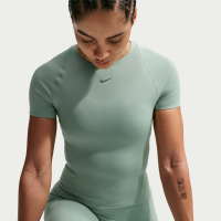 Nike Universa kortærmet Dri-FIT-trøje til kvinder - grøn