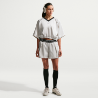 Løse Nike -satinshorts med mellemhøj talje til kvinder - grå