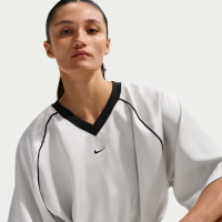 Oversized Nike -top i satin til kvinder - grå