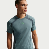 Kortærmet Nike Pro Dri-FIT ADV-træningsoverdel til mænd - grå