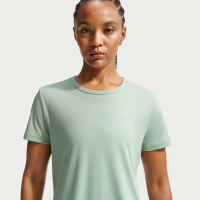 Kortærmet Nike Tempo Dri-FIT-løbetop til kvinder - grøn