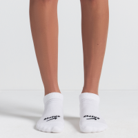 NikeSKIMS Dri-FIT-ankelstrømper til kvinder (3 par) - multifarvet