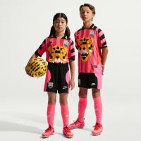 Nike x LEGO®-kollektionen Aero-FIT-fodboldshorts til større børn - sort