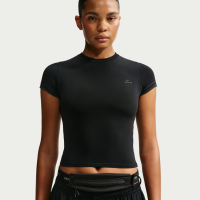 Kort NikeSKIMS Stretch Knit-top med rund hals til kvinder - sort
