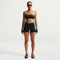 NikeSKIMS Satin Shine-shorts med seler til kvinder (7,6 cm) - sort