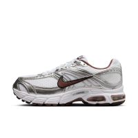 Nike Air Max Moto 2K-sko til kvinder med reflekterende detaljer - hvid