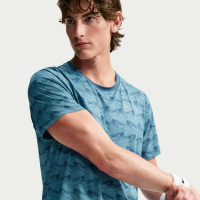 NikeCourt Advantage Dri-FIT-tennisoverdel til mænd - blå