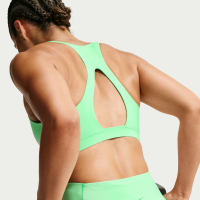 Nike Universa-sports-bh med medium støtte og indlæg til kvinder - grøn