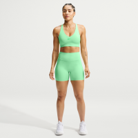 Højtaljede Nike Universa-cykelshorts (13 cm) uden sømme foran til kvinder - grøn