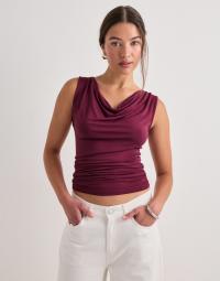 Nelly - Rød - Ultra Soft Waterfall Top