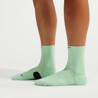 Mellemvægtige Nike Run Micro-crewstrømper til løb (1 par) - grøn