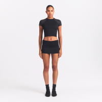 NikeSKIMS Airy-skort med foldbar linning til kvinder - sort