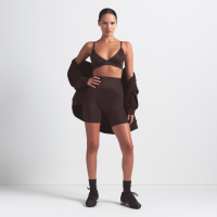 NikeSKIMS Shine-cykelshorts med høj talje til kvinder (13 cm) - brun