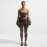 NikeSKIMS Satin Shine Cami-bodysuit til kvinder - brun