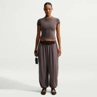 NikeSKIMS Stretch Knit-bukser til kvinder - brun