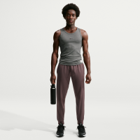 Nike Primary NanoKnit Dri-FIT Performance-joggers med UV-beskyttelse til mænd - brun