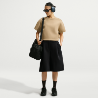Oversized Nike Pregame Fleece-shorts med middelhøj talje til kvinder - sort