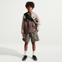 Nike Tech – vævede shorts til større børn (drenge) - grå