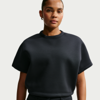 Oversized Nike Pregame Fleece-top med mod-crop til kvinder - sort