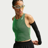 Kort Nike AeroSwift Dri-FIT ADV-løbetanktop med lommer til kvinder - grøn