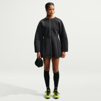 Oversized Nike Pregame Fleece-kjole til kvinder - sort