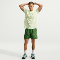 Nike Miler Dri-FIT-løbeshorts (13 cm) med indershorts til mænd - grøn