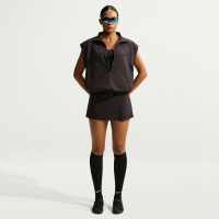 NikeSKIMS Stretch Nylon-skort til kvinder - brun
