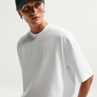 Oversized Nike -T-shirt til kvinder - hvid
